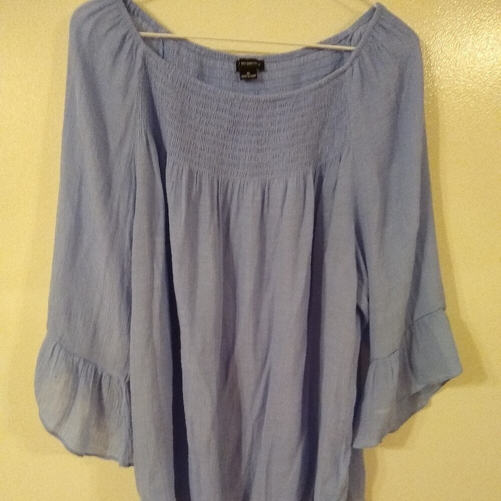 Unique spectrum Women's XL light blue shirt.  Festival, Western